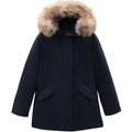 Giubbino bambina Woolrich kids Arctic Raccoon Parka blu in tessuto Ramar Cloth