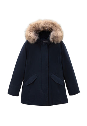 Giubbino bambina Woolrich kids Arctic Raccoon Parka blu in tessuto Ramar Cloth