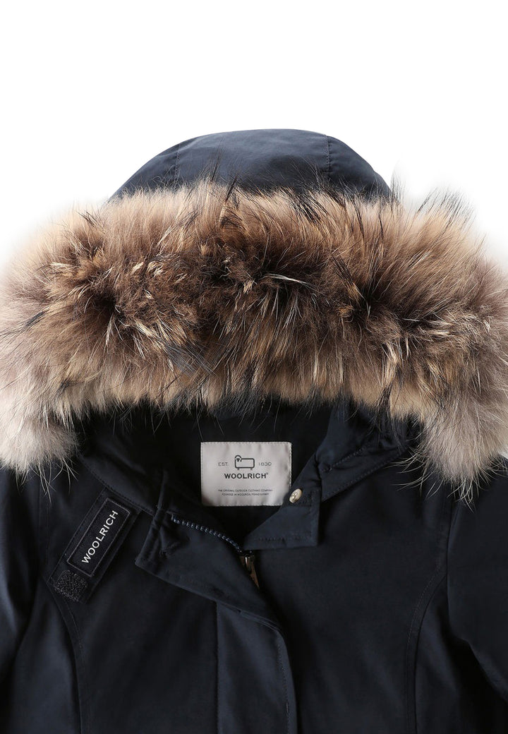 Giubbino bambina Woolrich kids Arctic Raccoon Parka blu in tessuto Ramar Cloth