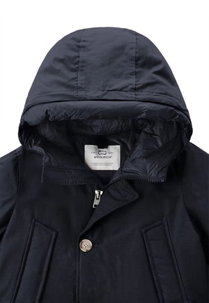 Giubbino bambino Woolrich kids Arctic Parka blu in tessuto Ramar Cloth