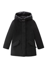 Giubbino bambina Woolrich kids Arctic Parka nero in tessuto Ramar Cloth | ViaMonte Shop
